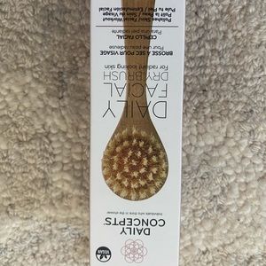 Daily facial dry brush